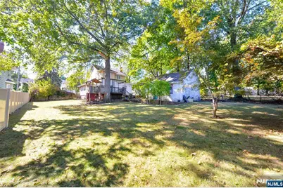 93 Copley Avenue, Teaneck Township, NJ 07666 - Photo 15