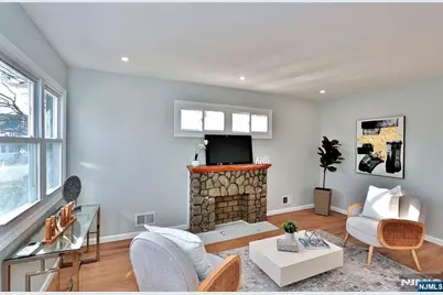 39 Grant Place, Irvington, NJ 07111 - Photo 3