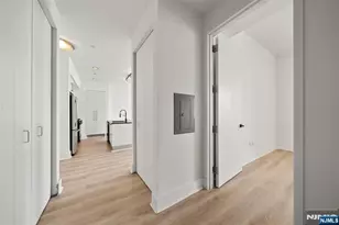 4 Beacon Way 1407, Jersey City, NJ 07304 - Photo 9