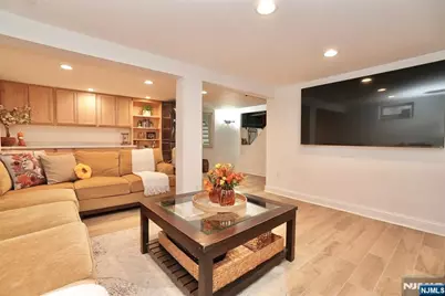153 S Mountain Circle, West Milford, NJ 07480 - Photo 21