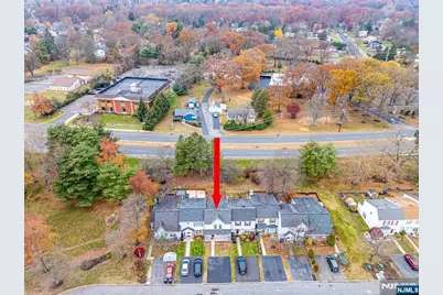 28 Cosgrove Court, East Brunswick Township, NJ 08816 - Photo 3