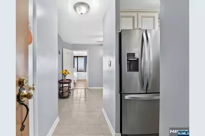 277 Prospect Avenue 11H #11H, Hackensack, NJ 07601 - Photo 7