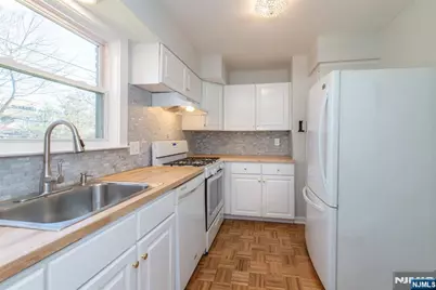 43 Conforti 83 #83, West Orange Township, NJ 07052 - Photo 7