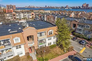 100 Crown Ct 482, Edgewater, NJ 07020 - Photo 1