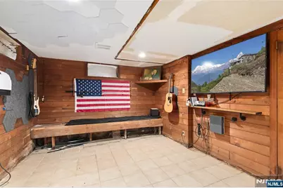 55 Insley Avenue, Rutherford, NJ 07070 - Photo 17