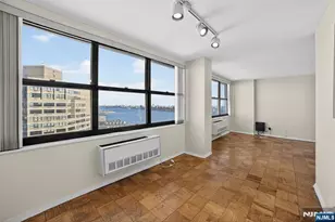 7002 Jfk Blvd E 42B, Guttenberg, NJ 07093 - Photo 1