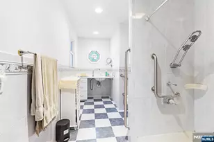 284 Village Pl, Wyckoff Township, NJ 07481 - Photo 11