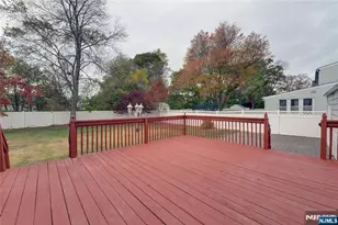 29 Winifred Dr, Totowa, NJ 07512 - Photo 35