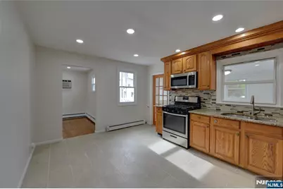 29 Winifred Drive, Totowa, NJ 07512 - Photo 13