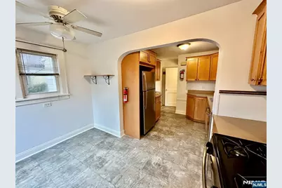 995 Grace Terrace, Teaneck Township, NJ 07666 - Photo 7