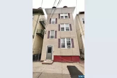 20 Stuyvesant Avenue, Newark, NJ 07106 - Photo 1