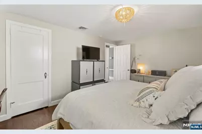 24 Harrison Place, Livingston, NJ 07039 - Photo 19