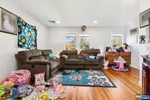 456 Morse Ave, Ridgefield, NJ 07657 - Photo 3