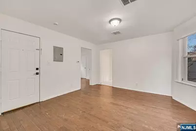 110 17th Street, East Orange, NJ 07017 - Photo 15