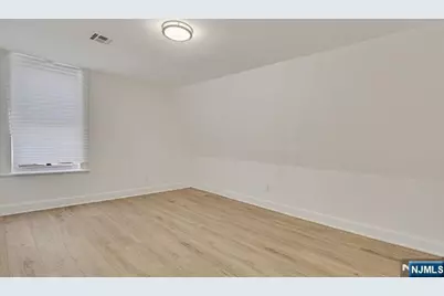 110 17th Street, East Orange, NJ 07017 - Photo 25