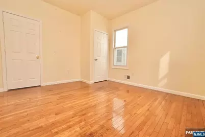 388-392 Chadwick Avenue, Newark, NJ 07112 - Photo 17