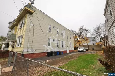 388-392 Chadwick Avenue, Newark, NJ 07112 - Photo 25