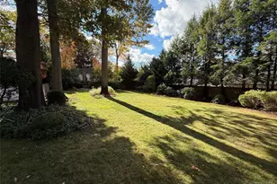 24 Summit Ave, Waldwick, NJ 07463 - Photo 21