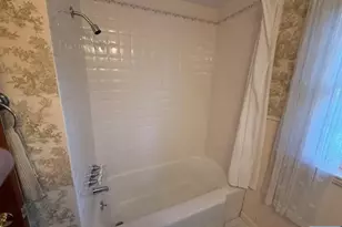 24 Summit Ave, Waldwick, NJ 07463 - Photo 9