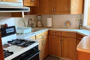 10 Farnham Ave, Garfield, NJ 07026 - Photo 9