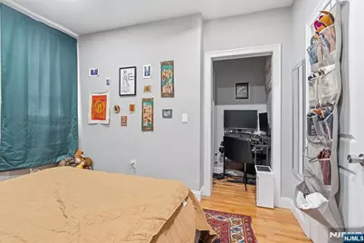 137A Dekalb Avenue, Jersey City, NJ 07306 - Photo 29