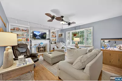 370 Goffle Road, Hawthorne, NJ 07506 - Photo 3