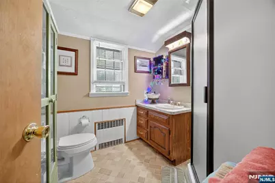 370 Goffle Road, Hawthorne, NJ 07506 - Photo 25