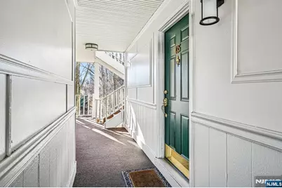 135 Raintree Lane, Mahwah, NJ 07430 - Photo 3