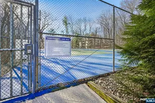 135 Raintree Ln, Mahwah, NJ 07430 - Photo 21