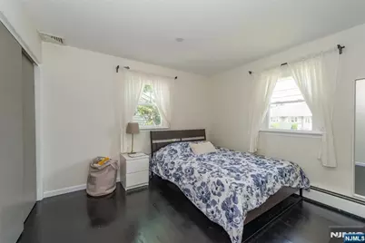 527 Lyster Avenue, Saddle Brook Township, NJ 07663 - Photo 15