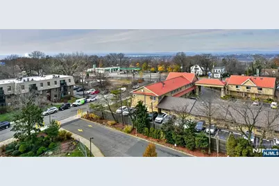 555 North 8N #8N, Fort Lee, NJ 07024 - Photo 19