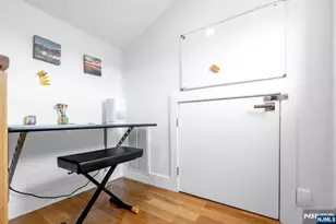 807 Edgewood Ln B, Fort Lee, NJ 07024 - Photo 31