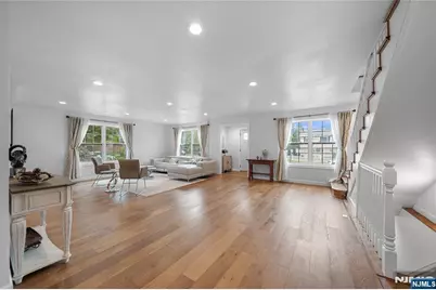 322 E Midland Avenue, Paramus, NJ 07652 - Photo 7