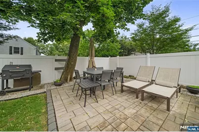 322 E Midland Avenue, Paramus, NJ 07652 - Photo 31
