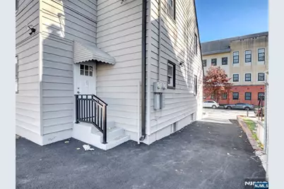 495 Clinton Street, East Orange, NJ 07018 - Photo 25