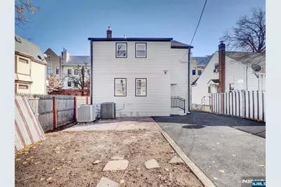 495 Clinton Street, East Orange, NJ 07018 - Photo 27