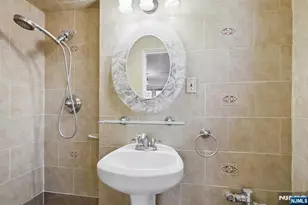 2160 Center Ave 5N, Fort Lee, NJ 07024 - Photo 25