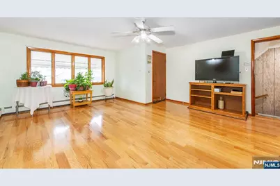 46 Frances Street, Clifton, NJ 07014 - Photo 3