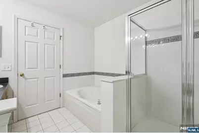 160 Riverwalk Way F051 #F051, Clifton, NJ 07014 - Photo 29