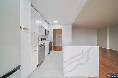 200 Winston Drive 217 #217, Cliffside Park, NJ 07010 - Photo 9