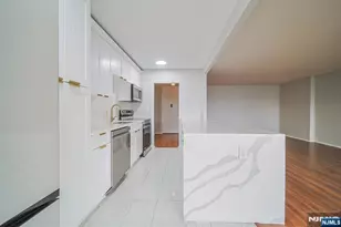 200 Winston Dr 217, Cliffside Park, NJ 07010 - Photo 9