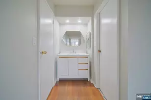 200 Winston Dr 217, Cliffside Park, NJ 07010 - Photo 27