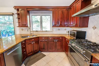 31 Cheyenne Drive, Montville Township, NJ 07045 - Photo 17
