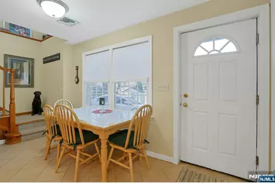 301 W Crescent Avenue, Allendale, NJ 07401 - Photo 7