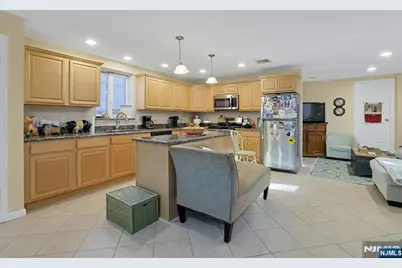 301 W Crescent Avenue, Allendale, NJ 07401 - Photo 5