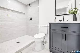 285 Wayne Ave, River Edge, NJ 07661 - Photo 43