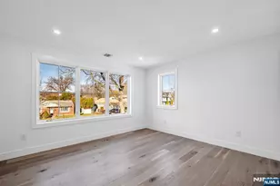 285 Wayne Ave, River Edge, NJ 07661 - Photo 35