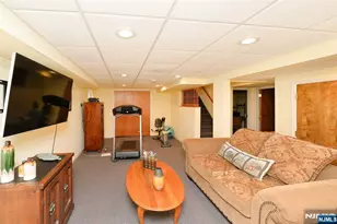 10-06 Essex Pl, Fair Lawn, NJ 07410 - Photo 21