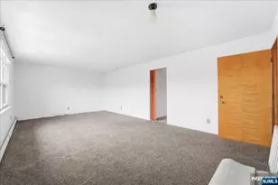 203 Westervelt Pl, Lodi, NJ 07644 - Photo 5