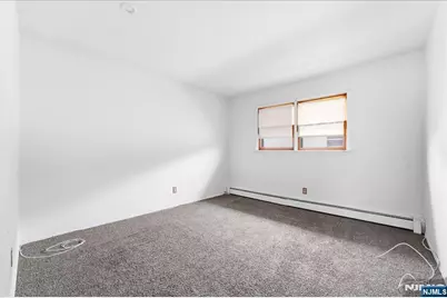 203 Westervelt Place, Lodi, NJ 07644 - Photo 13